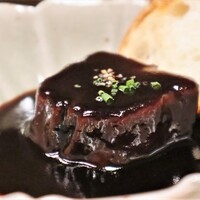 北新地しゃぶしゃぶすき焼き きらく - きらくの逸品(牛タンシチュー)