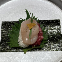 焼肉うしごろ 横浜店 - 北海帆立と生からすみの和牛手巻