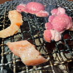 YAKINIKU BON'S - 
