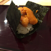 築地 すし Omakase - ウニ