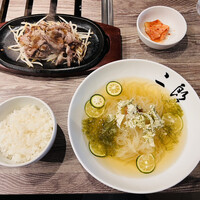 焼肉&手打ち冷麺 二郎 KANAYAMA - 名物二郎冷麺定食