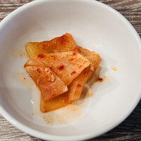 焼肉&手打ち冷麺 二郎 KANAYAMA - キムチ