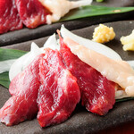 Two types of horse sashimi, red and white