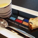 アップステアーズ - 