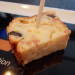 アップステアーズ - 