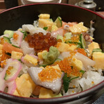 ぬる燗佐藤 - 海鮮ばらちらし丼