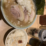 家系ラーメン 貫徹家 - 