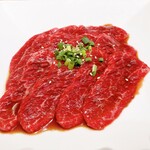 肉のひぐち直営焼肉 安福 - 本日の厳選赤身2人前2,980円(本日はランプ)