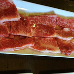 焼肉スエヒロ館 - 黒毛和牛カルビランチの肉