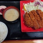 とんかつ檍のカレー屋 いっぺこっぺ - 特上ロースカツ定食