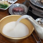 炭火焼肉 寿苑 - 生マッコリ