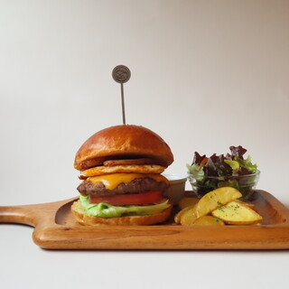 友安製作所とハンバーガー_0