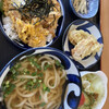 Kokoro Tei - うどん定食にはカツ丼と竹輪天などが付いています