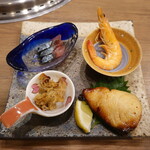 日本料理・ふぐ　桃 - 前菜盛り合わせ