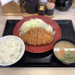 かつや - ロースカツ定食
            ¥792
            100円割引券