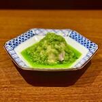 Low temperature steamed Daisen chicken with green onion sauce