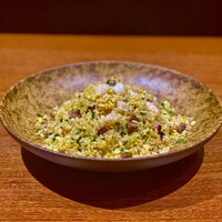 ⑥海老と叉焼の五目炒飯