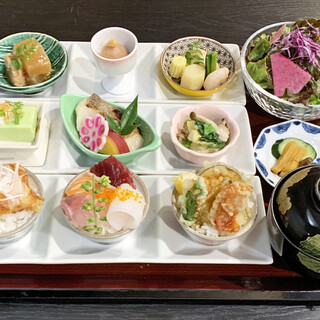 ホテル和食のプロが織りなす味覚の饗宴をお楽しみ下さい。