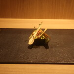 RISTORANTE IL NODO - ズッキーニのロースト ピューレ チップス 桜海老