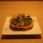 RISTORANTE IL NODO - 食べるバーニャカウダ 新ニンニク 自家製アンチョビ タルト