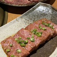 ホルモン焼肉 富や 栄店 - 