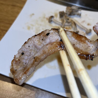 竹の山ダイニング 手石 - お肉の焼き上がり