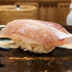 鮨 美幸 - 春子鯛 ~昆布締め~