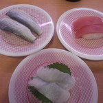 かっぱ寿司 - エンガワ、コハダ、マグロ