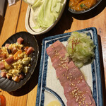 恵比寿 ふじ屋 - ゴロゴロベーコンのポテサラ。