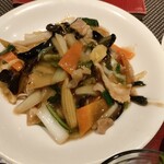 中国料理 青冥 - この焼きそばに卓上のお酢をかけると美味しさ倍増！