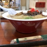 春吉ラーメン - キクラゲラーメン880円