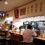 勝鬨屋 - 店内。