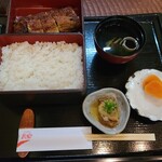 鰻楽 - 特うな重（３７５０円）