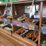 香川屋本店 - 揚げ物たち