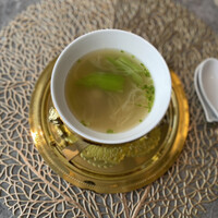 中国料理 新香港 - 蛤とチシャの極上スープ