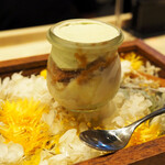 Les aromes - 季節のフルーツ(メロン)、キャラメルアイス、抹茶のミニパフェ