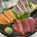 とっつぁん系おかあちゃん  - 刺身３種盛り