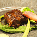 Les aromes - 牛ほほの赤ワイン煮