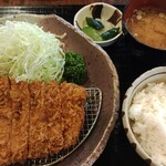 Tonkatsu Rian - ロースかつセット（1,800円）