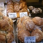 たま木亭 - メロンパンなど