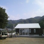 みんなのコーヒー - 海側からの外観