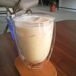 みんなのコーヒー - グラスは二重になってますね。