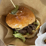 ハンバーガー&タコライス オーツー - スタンダードバーガー¥1100