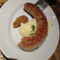 ビストロガブリ 大門店 - 自家製ソーセージマッシュポテト添え