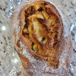 ル・プチメック - 渋皮つき栗と柚子のパン