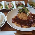 ダイニングなづき - 上ロースカツレツランチ