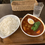 スープカレー屋 鴻 - 赤チキンカレー(1,200円)