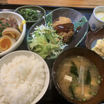 Hakata Ryouritaemon - 日替り 豚すね肉の角煮とチーズコロッケ