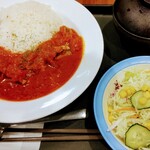 松屋 - トマトカレー野菜セット680円