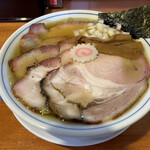 きく屋 - 大ぶりチャーシューが5枚乗ったチャーシューメン。食べ応えありです。